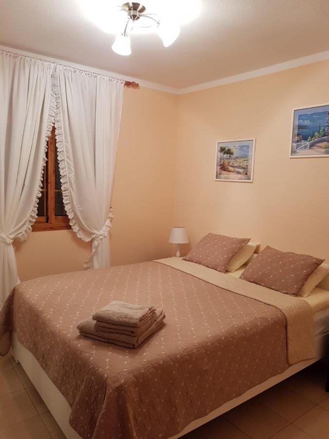 Buganvillas 아데제 외부 사진